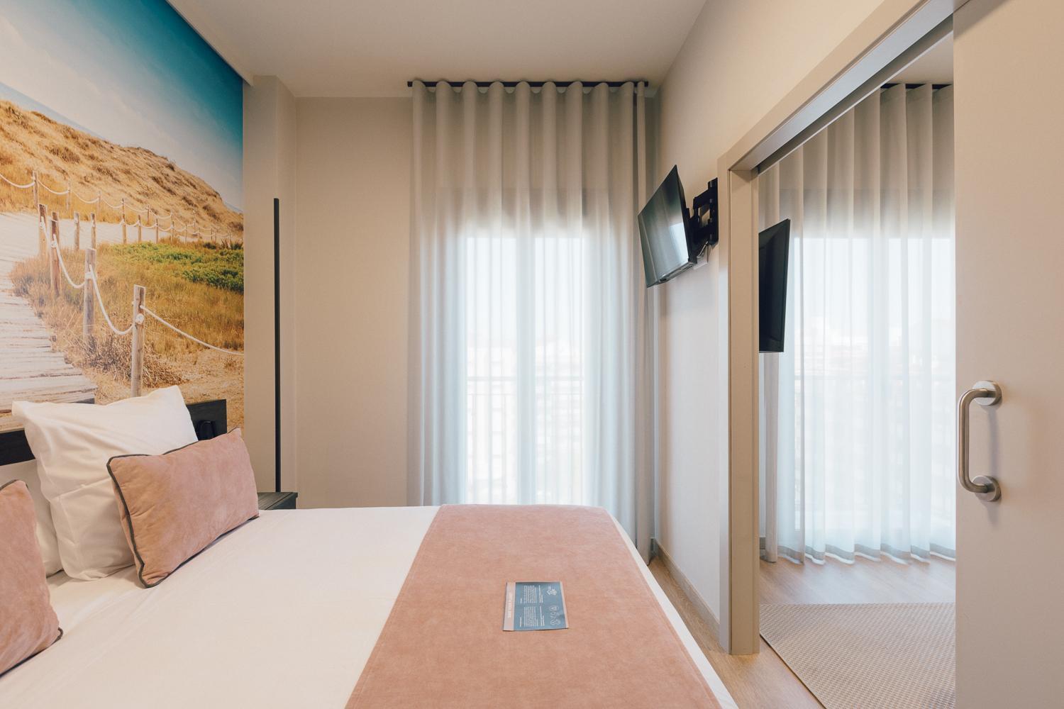Palau Suites & Apartments Valenza Esterno foto