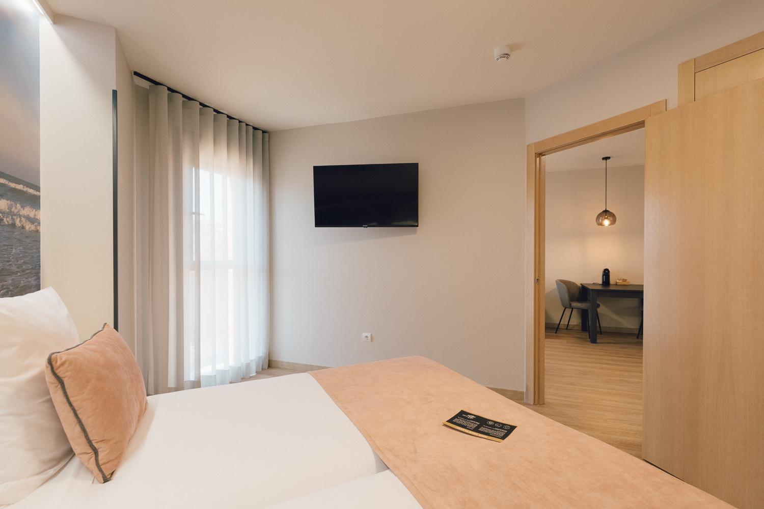 Palau Suites & Apartments Valenza Esterno foto