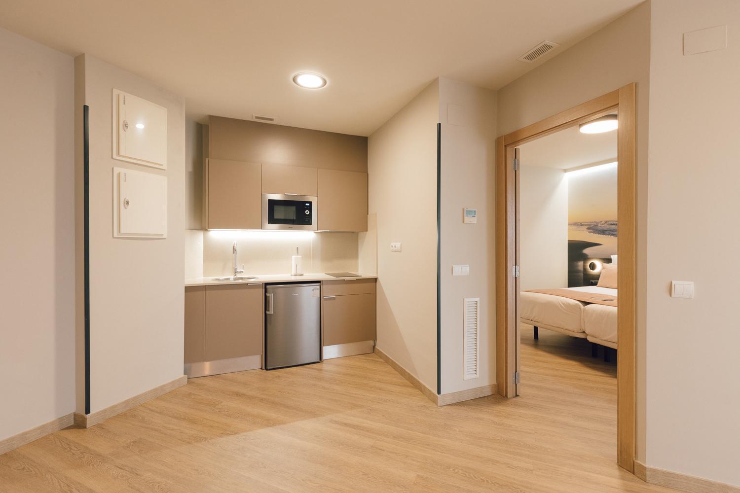 Palau Suites & Apartments Valenza Esterno foto